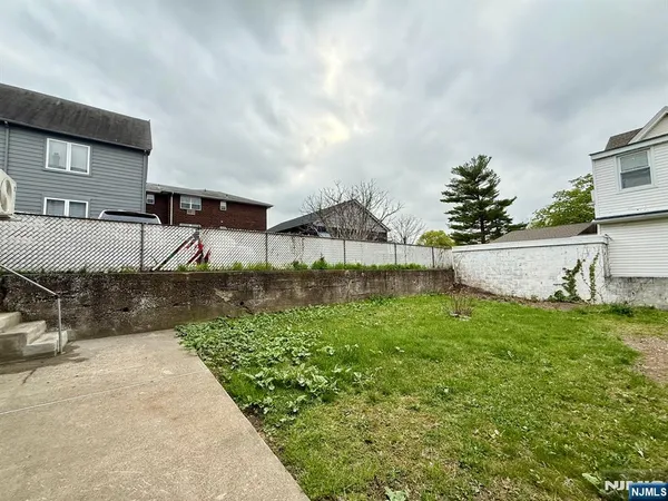 $2,800 | 144 South Main Street, Unit FIRST, Lodi, NJ 07644