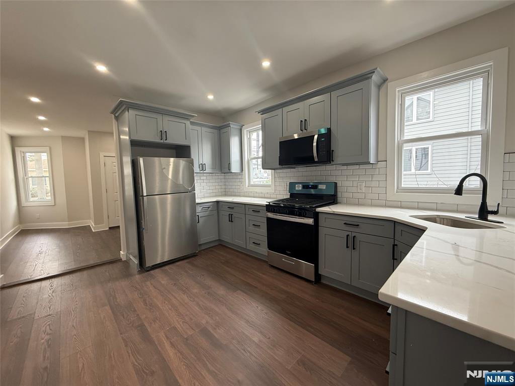 144 South Main Street, Unit FIRST Lodi, NJ 07644 - Photo 9 of 31
