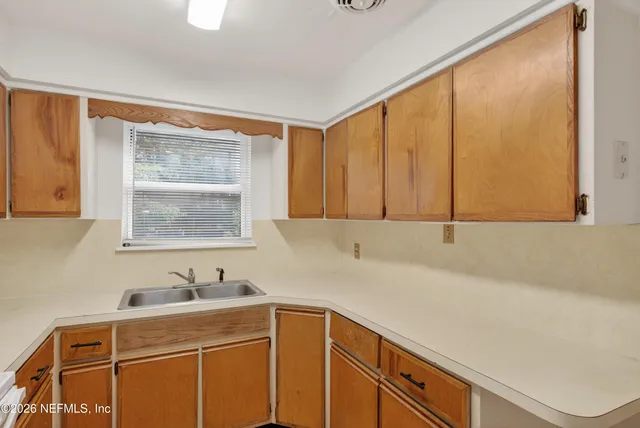 $1,595 | 7248 Stonehurst Road North, Jacksonville, FL 32277