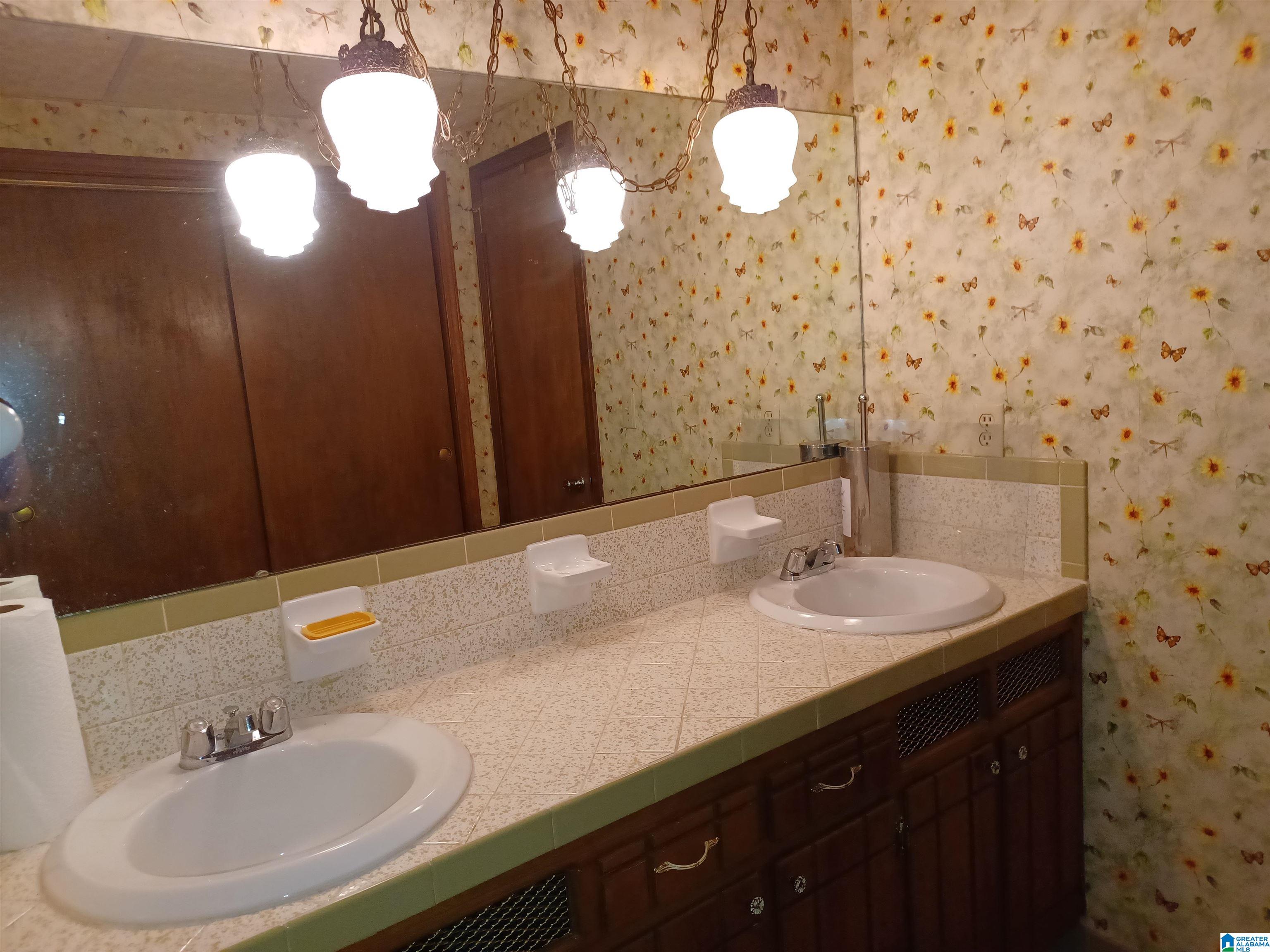 408 9th Street Pleasant Grove, AL 35127 - Photo 34 of 43