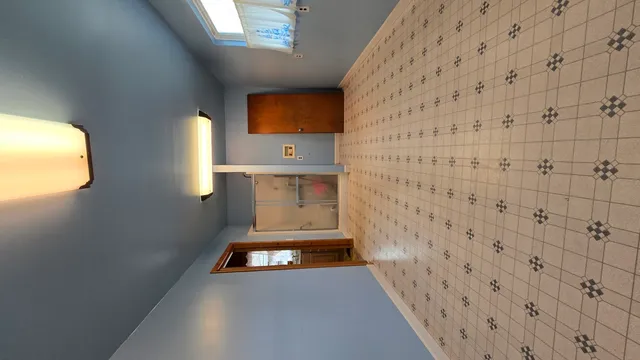 $1 | 9622 Old Highway 13, Murphysboro, IL 62966