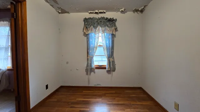 $1 | 9622 Old Highway 13, Murphysboro, IL 62966