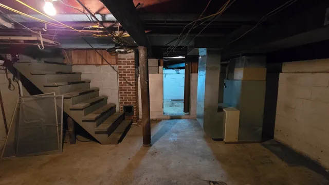 $1 | 9622 Old Highway 13, Murphysboro, IL 62966