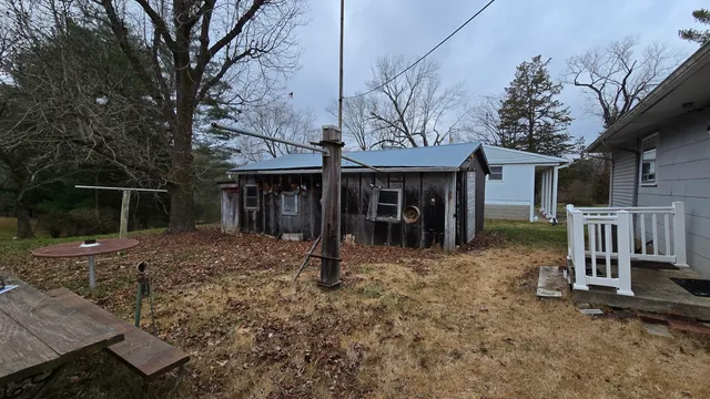 $1 | 9622 Old Highway 13, Murphysboro, IL 62966