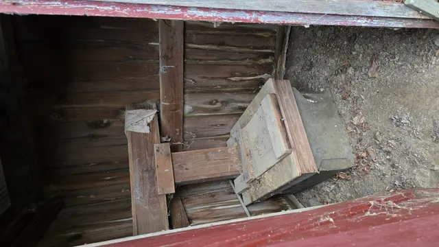 $1 | 9622 Old Highway 13, Murphysboro, IL 62966