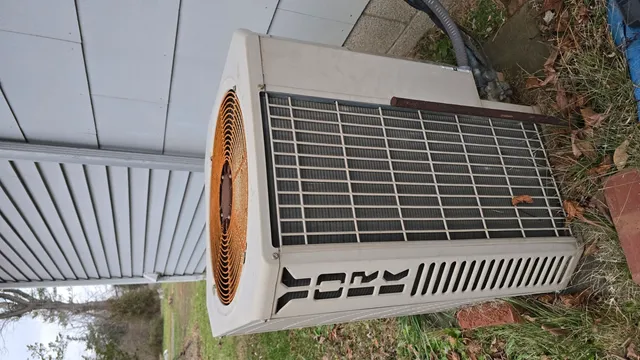 $1 | 9622 Old Highway 13, Murphysboro, IL 62966