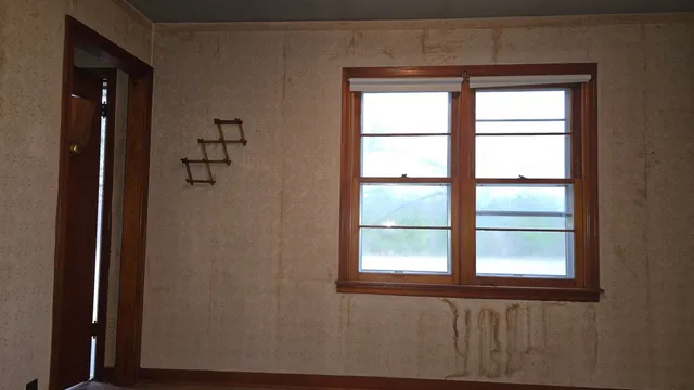 $1 | 9622 Old Highway 13, Murphysboro, IL 62966