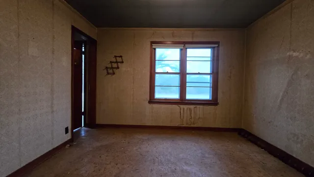 $1 | 9622 Old Highway 13, Murphysboro, IL 62966