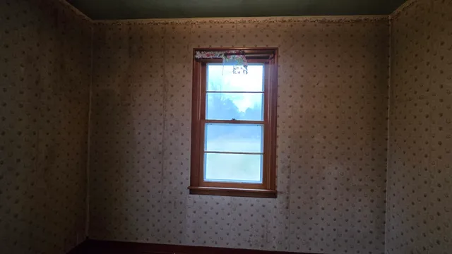 $1 | 9622 Old Highway 13, Murphysboro, IL 62966