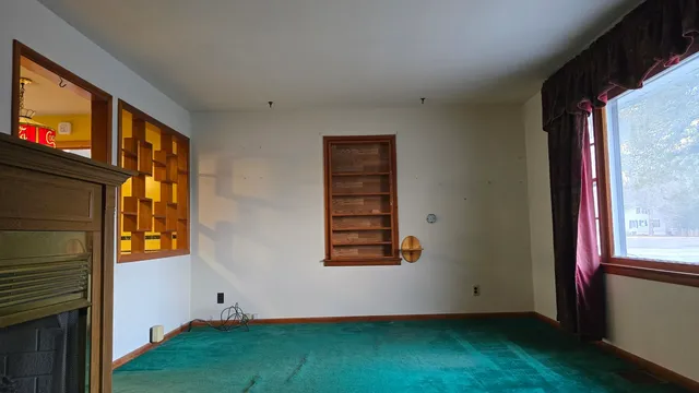 $1 | 9622 Old Highway 13, Murphysboro, IL 62966