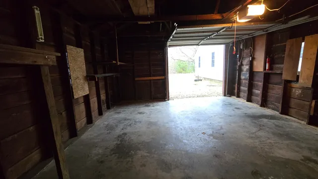 $1 | 9622 Old Highway 13, Murphysboro, IL 62966