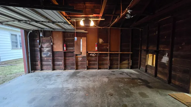 $1 | 9622 Old Highway 13, Murphysboro, IL 62966