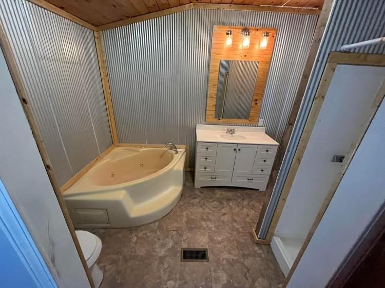 29878 Highway 22 Springfield, LA 70462 - Photo 8 of 12 Gallery Image 8