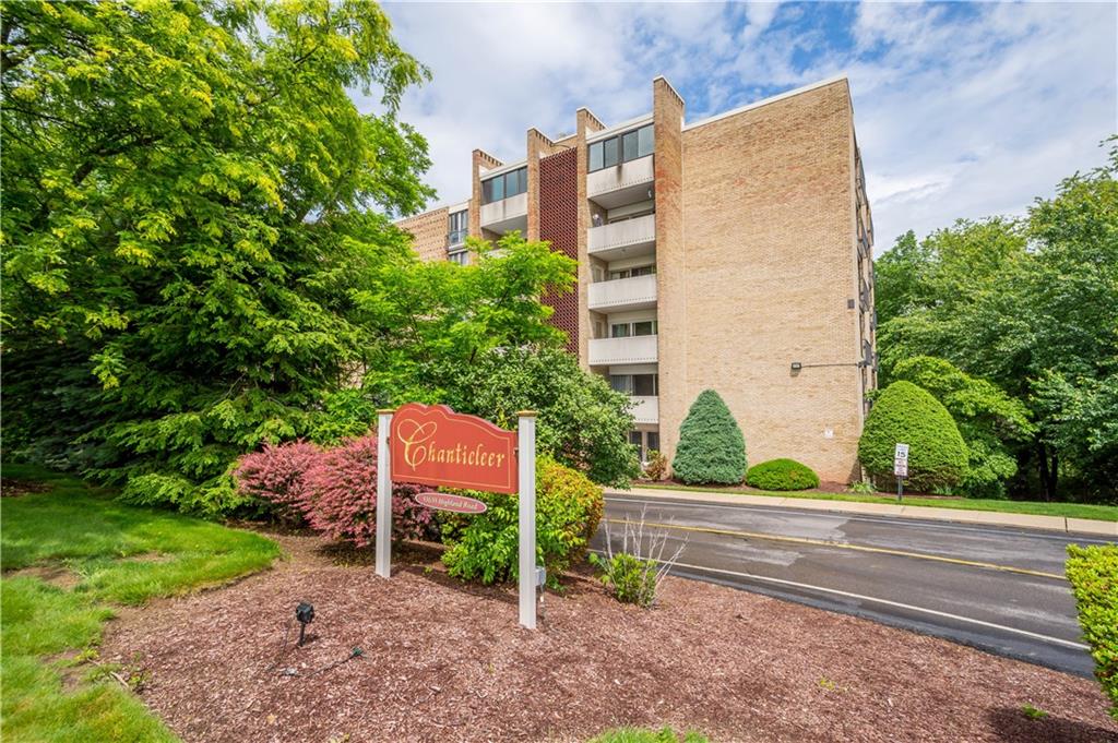 55 Highland Road, Unit 205 Bethel Park, PA 15102 - Photo 2 of 34