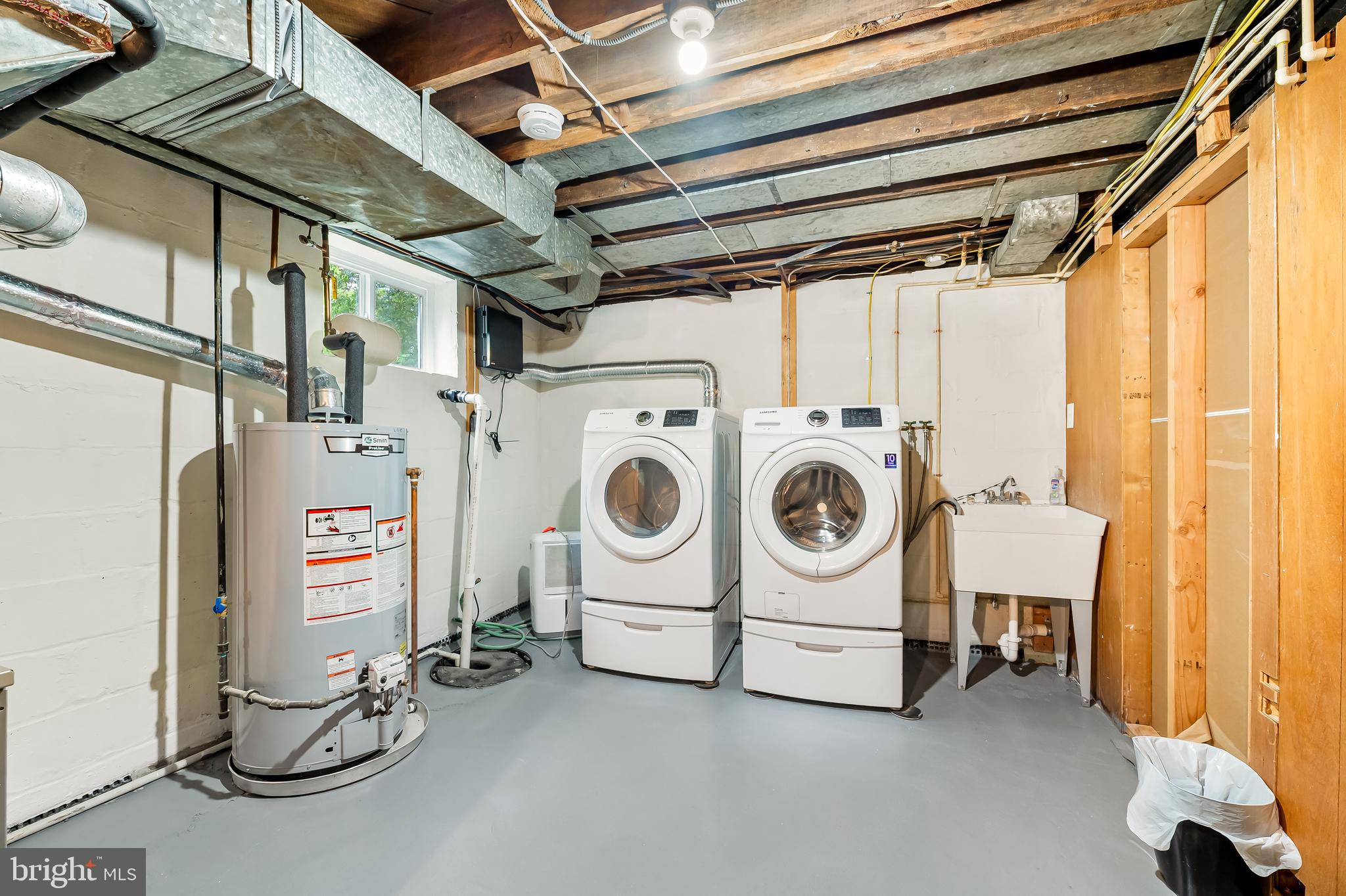 1238 Lake Falls Road Baltimore, MD 21210 - Photo 20 of 28 a utility room with dryer and washer