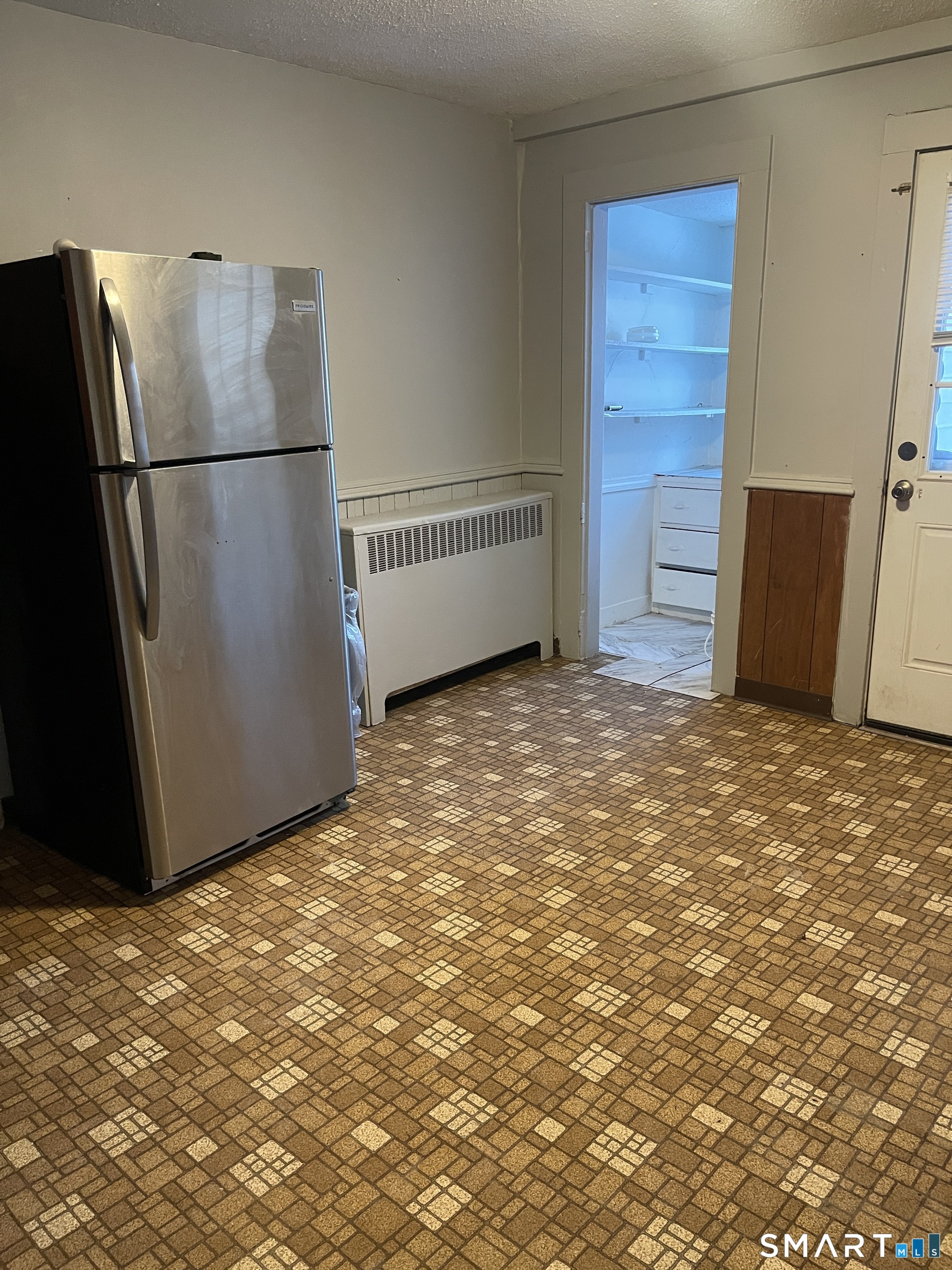 41 Strickland Street, Unit 2 Manchester, CT 06042 - Photo 3 of 10