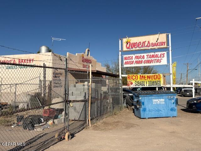 11556 Socorro Road El Paso, TX 79927 - Photo 4 of 8 IMG_4731