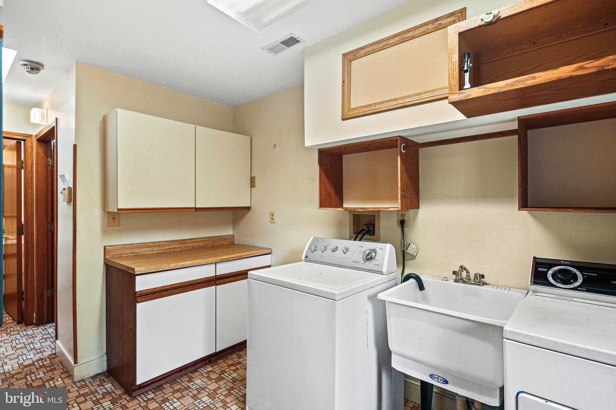 411 Old Orchard Road Baltimore, MD 21229 - Photo 26 of 58 Gallery Image 26