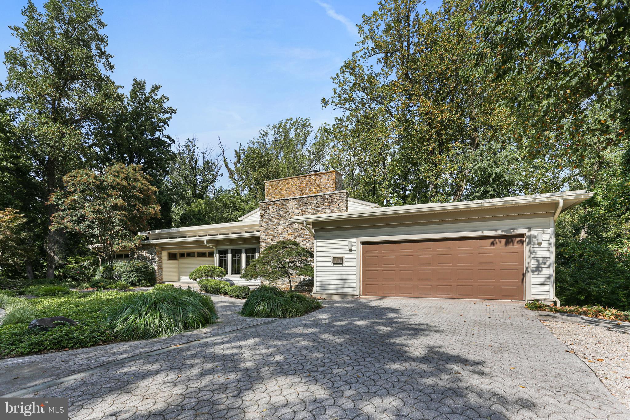 411 Old Orchard Road Baltimore, MD 21229 - Photo 3 of 58 Gallery Image 3