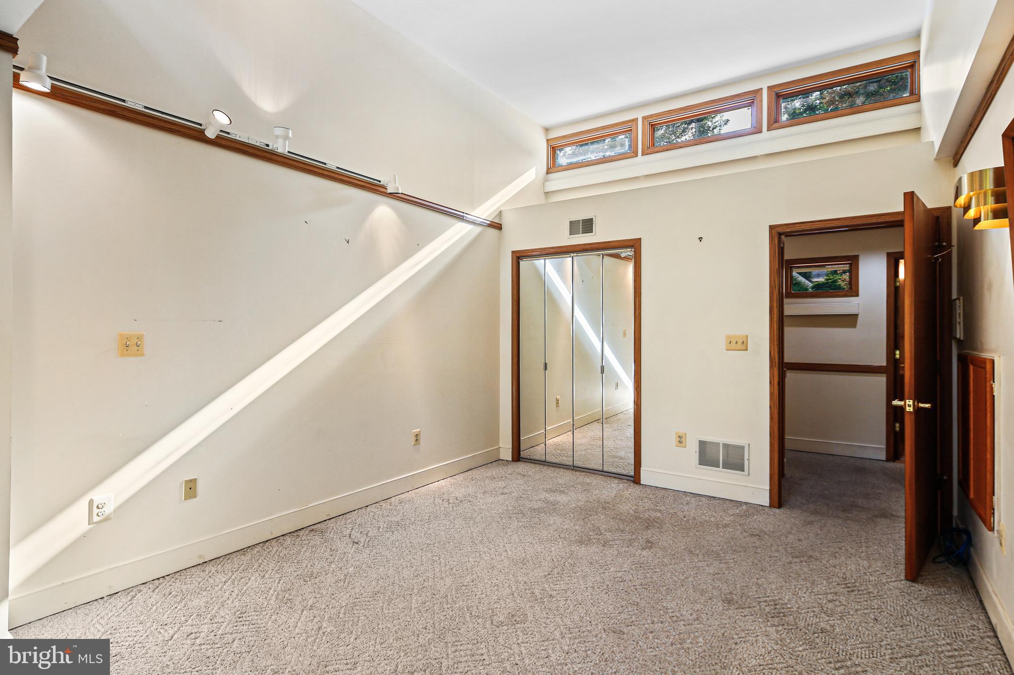 411 Old Orchard Road Baltimore, MD 21229 - Photo 39 of 58 Gallery Image 39