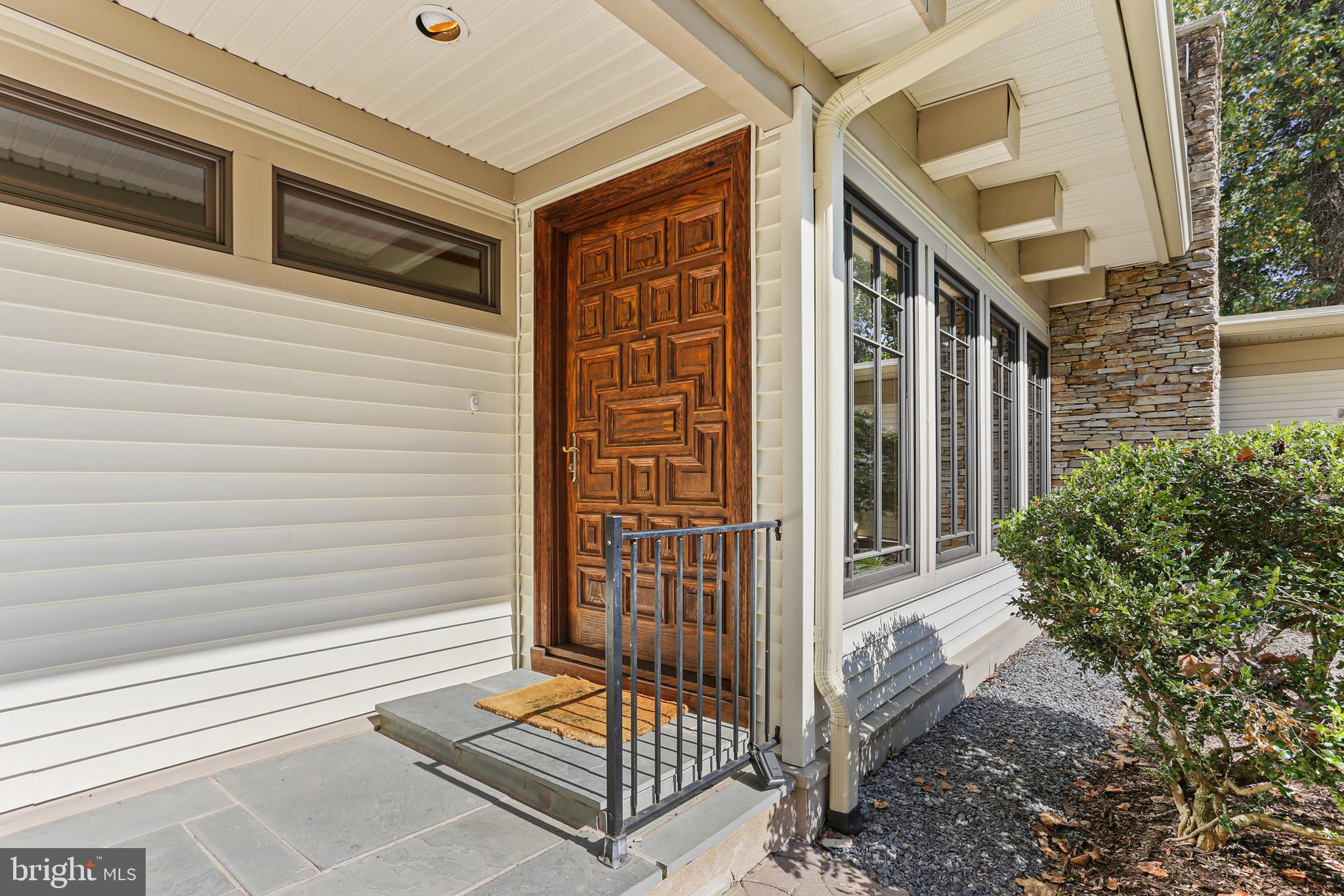 411 Old Orchard Road Baltimore, MD 21229 - Photo 5 of 58 Gallery Image 5
