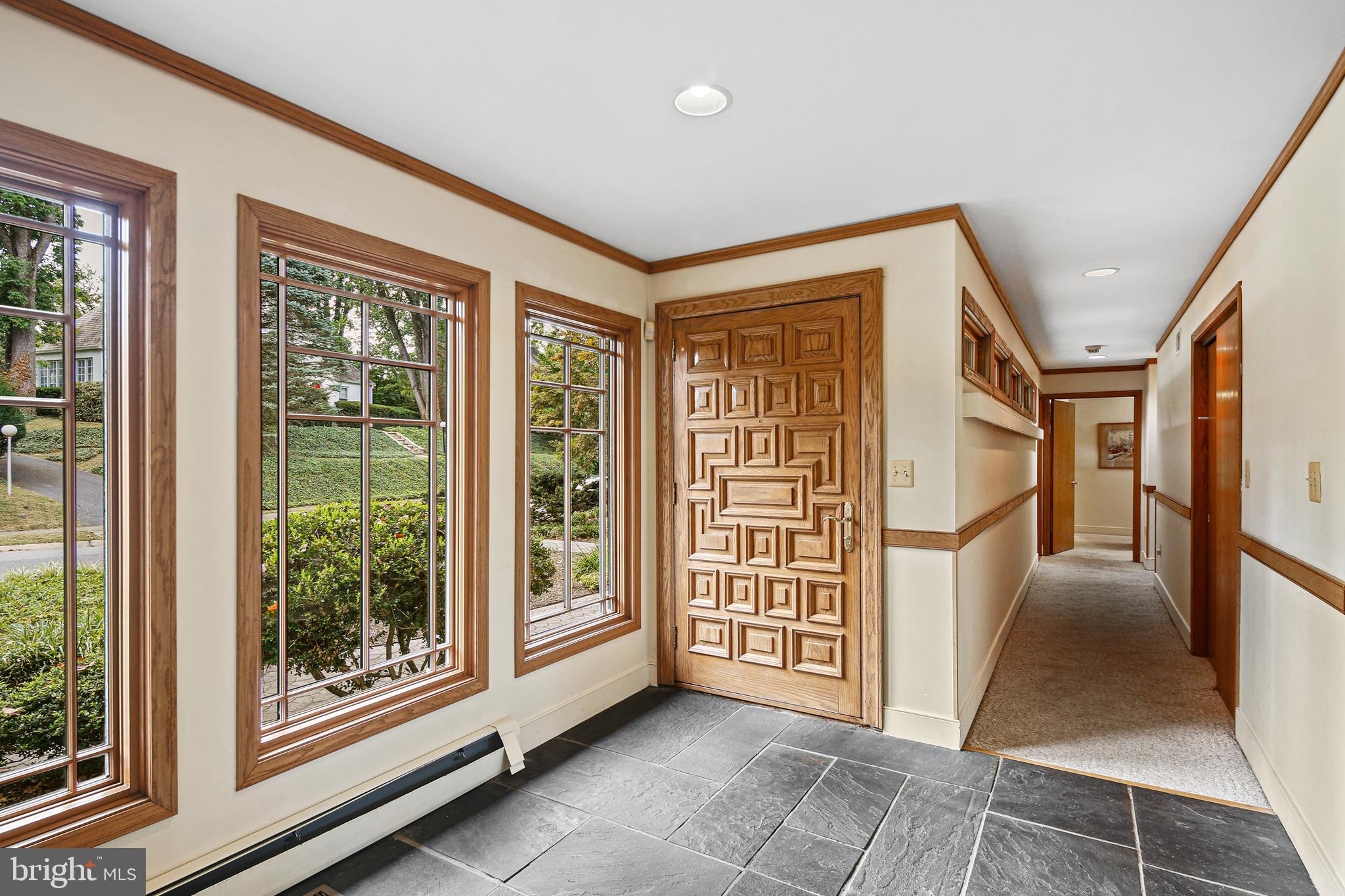 411 Old Orchard Road Baltimore, MD 21229 - Photo 8 of 58 Gallery Image 8