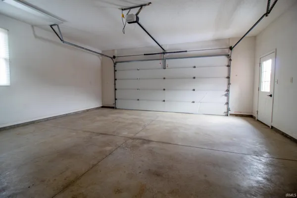 $255,000 | 28 Stone Bridge Drive, Winchester, IN 47394