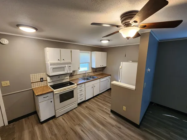 $312,000 | 1033-1035 27th Street North, Fargo, ND 58102