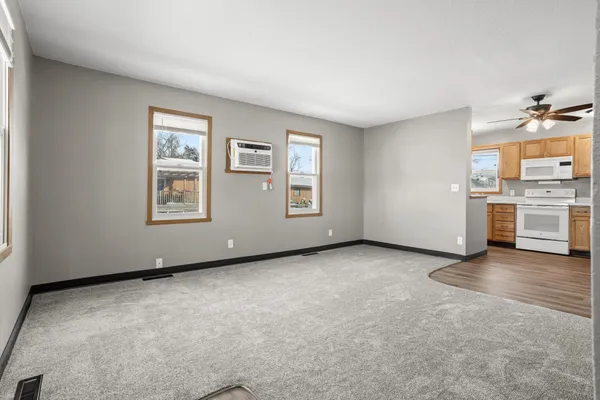 $312,000 | 1033-1035 27th Street North, Fargo, ND 58102