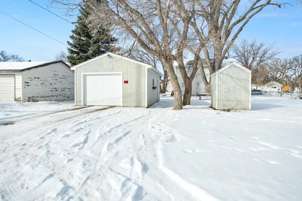 $312,000 | 1033-1035 27th Street North, Fargo, ND 58102