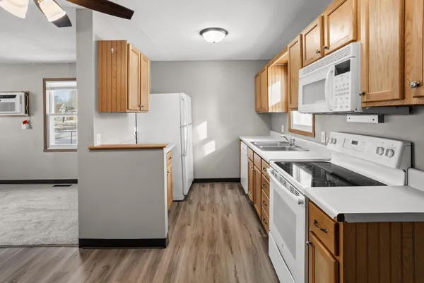 $312,000 | 1033-1035 27th Street North, Fargo, ND 58102