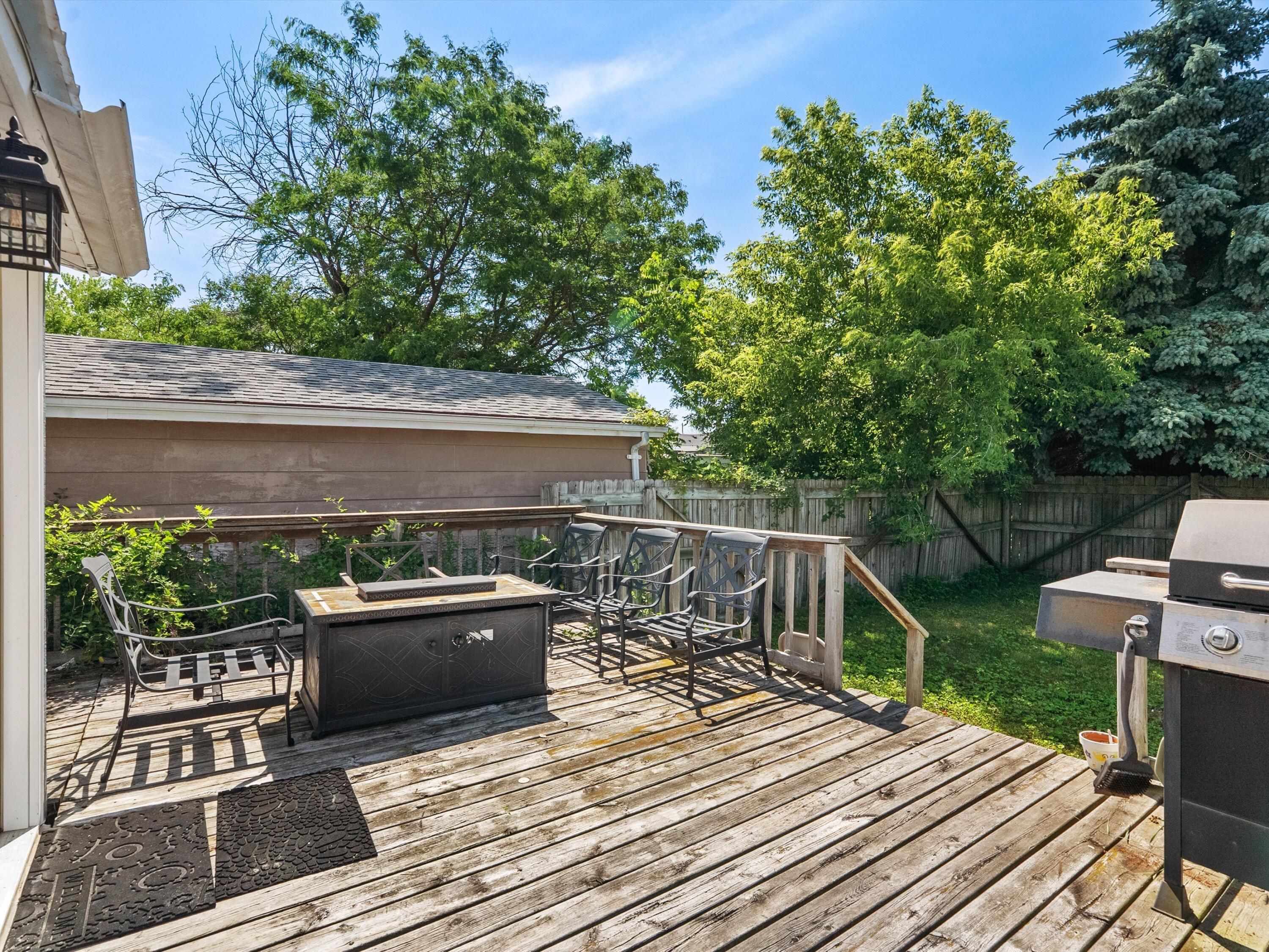 1013 20th Street Two Rivers, WI 54241 - Photo 17 of 25 19-DSC09888