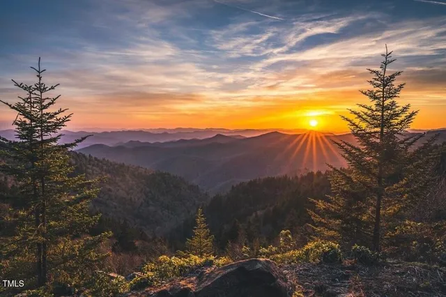 $366,200 | 16 Decatur Drive, Fuquay-Varina, NC 27526