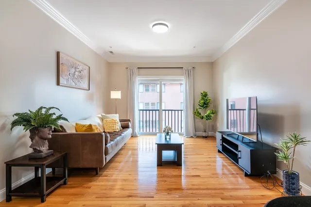 $649,000 | 160 School Street, Unit 31, Waltham, MA 02451