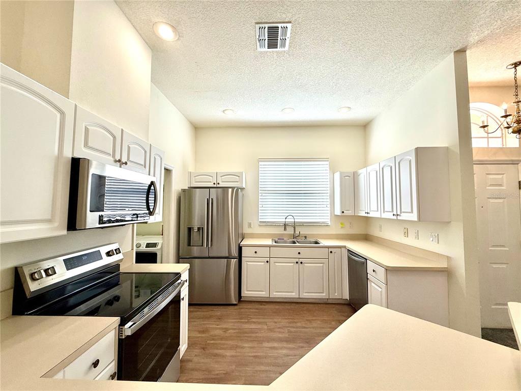 7451 Wimpole Drive New Port Richey, FL 34655 - Photo 12 of 32