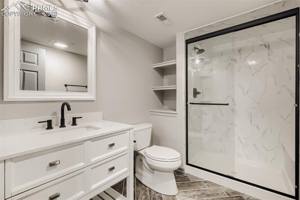 16755 Winchester Road Colorado Springs, CO 80908 - Photo 30 of 50 Secondary Bathroom