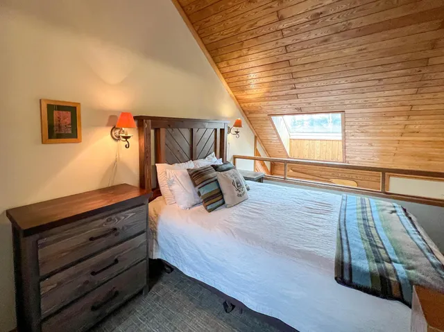 $449,000 | 529 Moose Mountain Drive, Lutsen, MN 55612