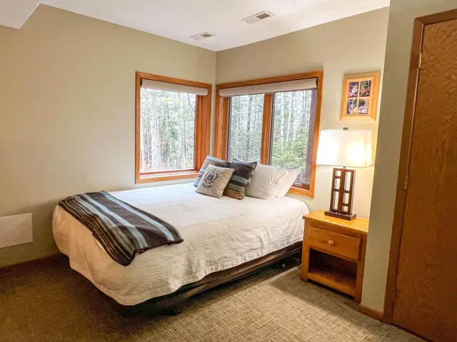 $449,000 | 529 Moose Mountain Drive, Lutsen, MN 55612