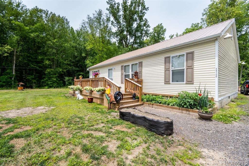 49150 Willow Road Belleville, MI 48111 - Photo 2 of 36 Gallery Image 2