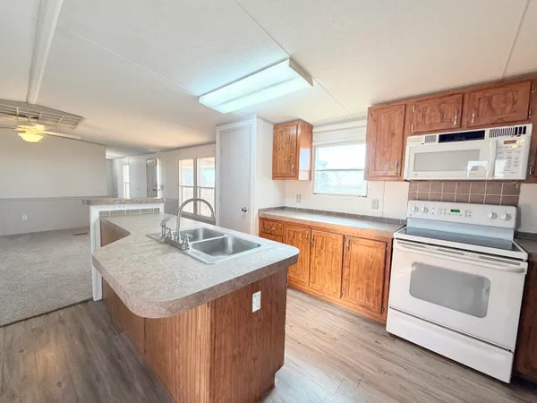 $325,000 | 2550 Holland Road, Levelland, TX 79336