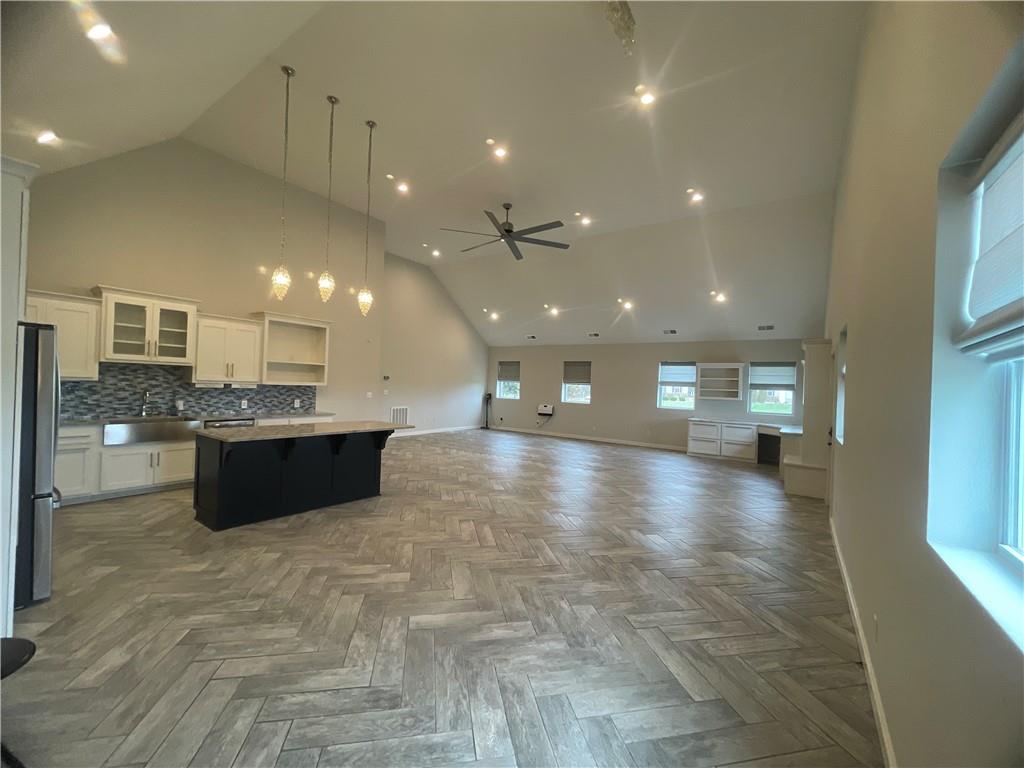 585 Northwest 500 Road Clinton, MO 64735 - Photo 1 of 42