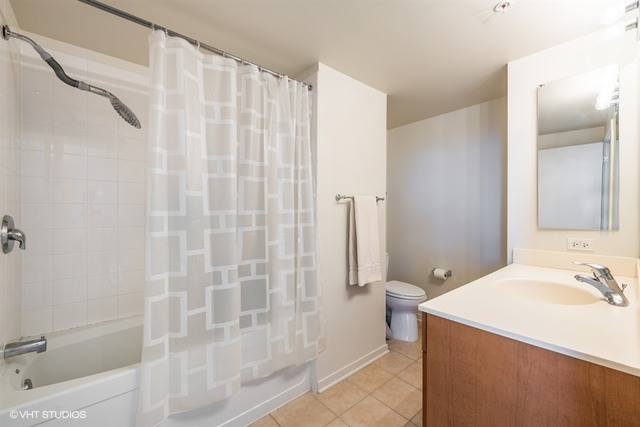 807 Davis Street, Unit 1110 Evanston, IL 60201 - Photo 7 of 10