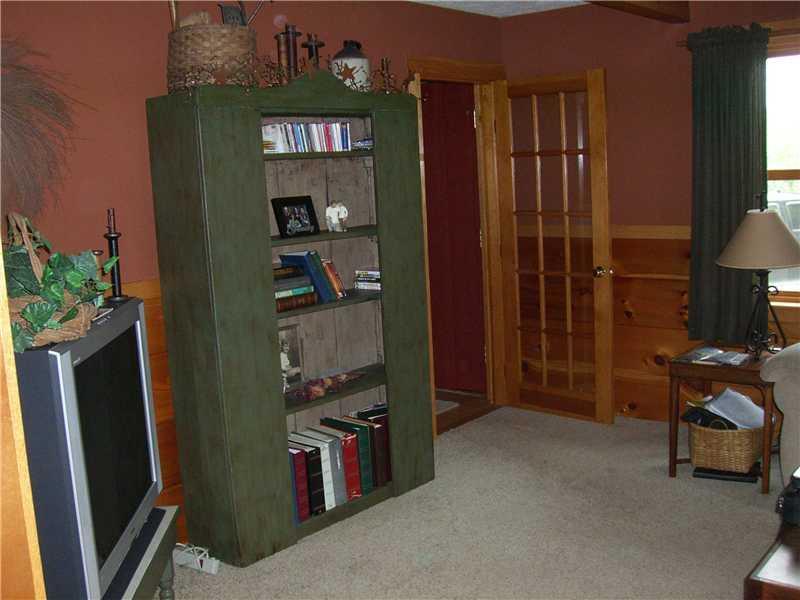 187 Hanson Ridge Road Springvale, ME 04083 - Photo 19 of 34 Den/Family/Great Room.