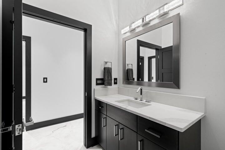 W3830 Scotch Bush Road Lafayette, WI 53121 - Photo 82 of 122 Lower Bath