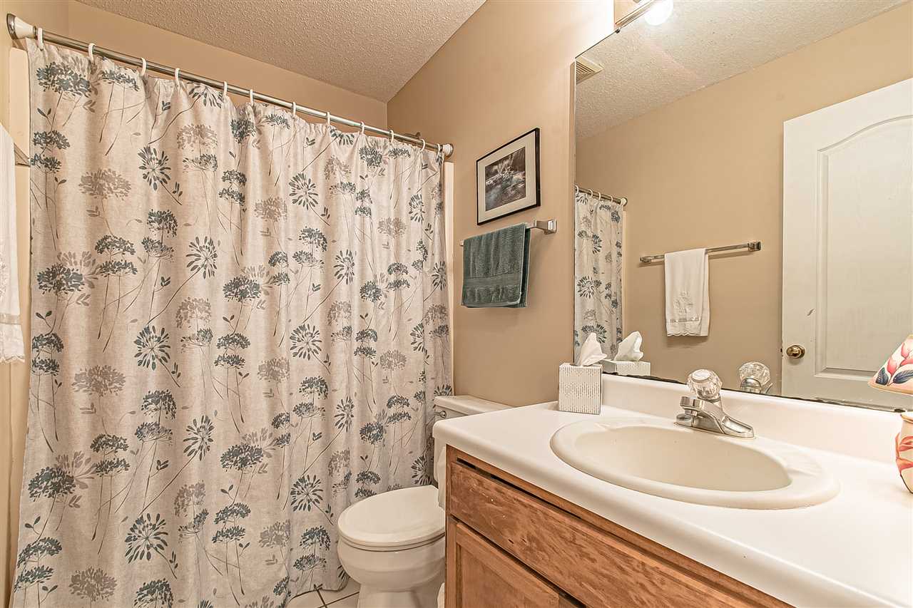 183 Montclair Loop Daphne, AL 36526 - Photo 20 of 25 Guest Bathroom