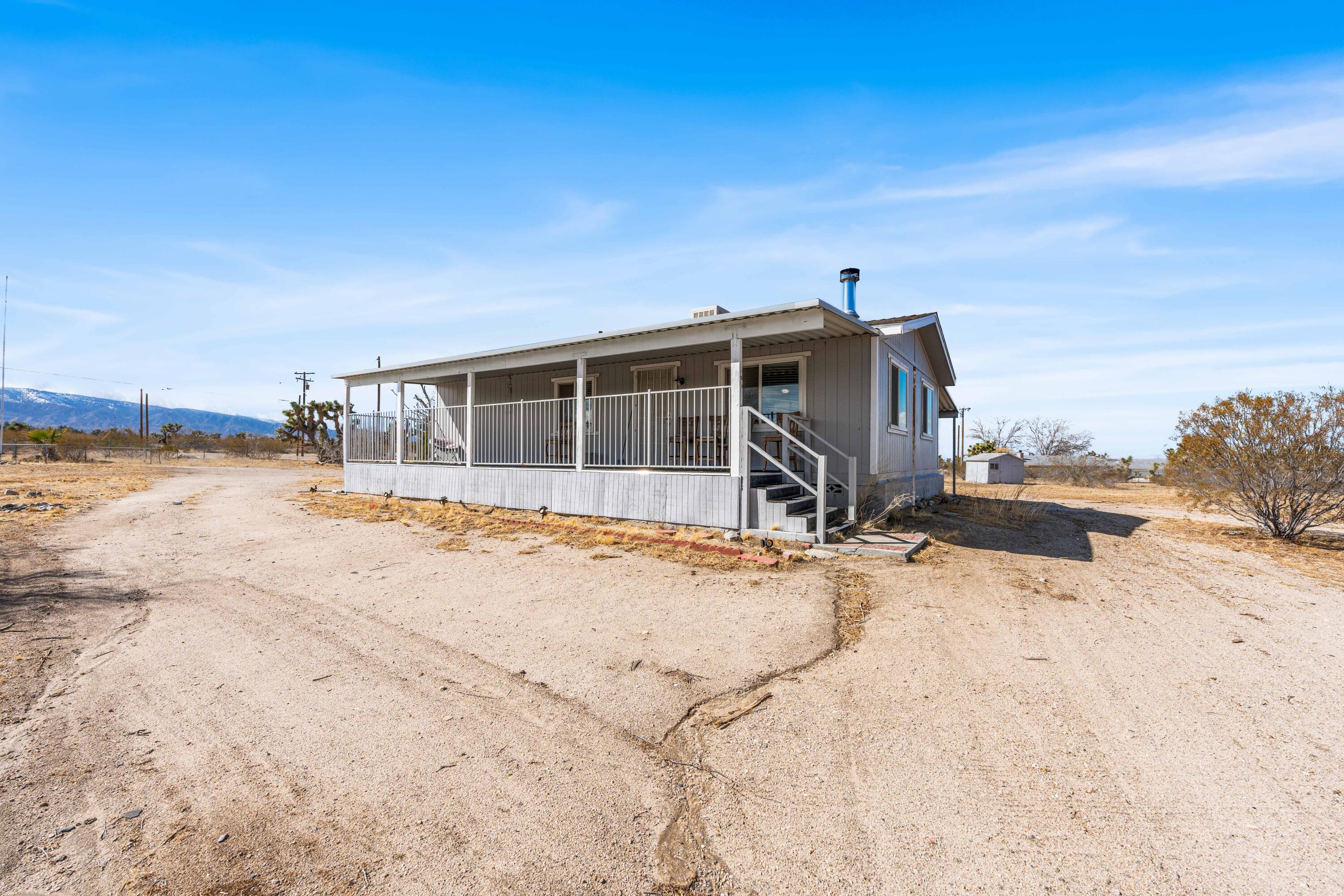 4824 Sacramento Road Phelan, CA 92371 - Photo 1 of 28
