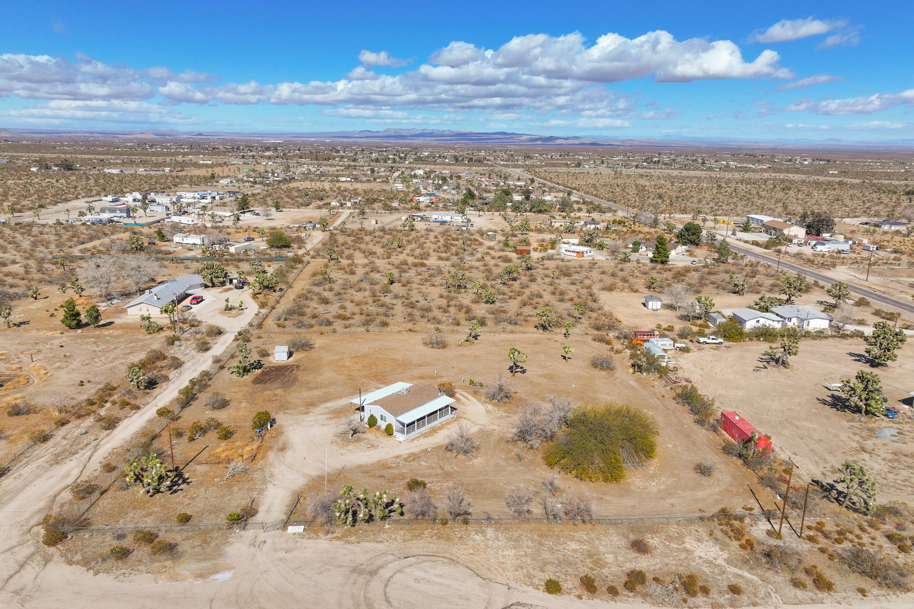 4824 Sacramento Road Phelan, CA 92371 - Photo 26 of 28 a view of city and mountain
