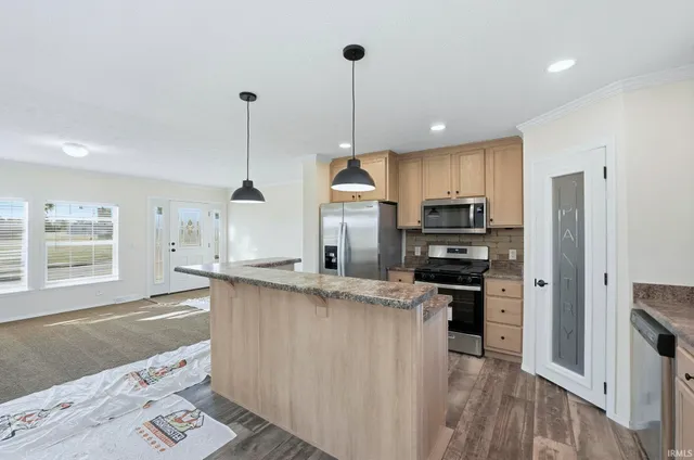 $250,000 | 6713 Albatross Drive, New Haven, IN 46806