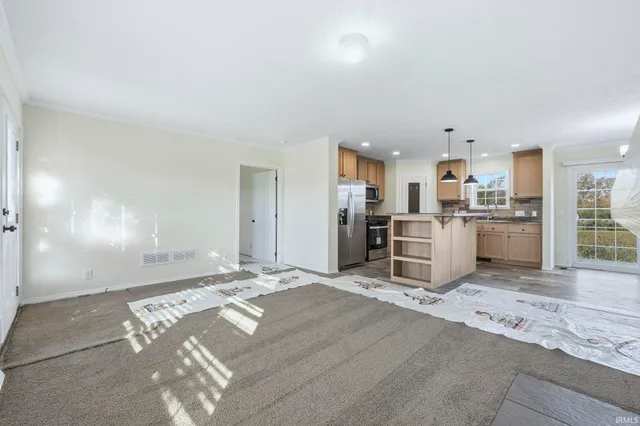 $250,000 | 6713 Albatross Drive, New Haven, IN 46806