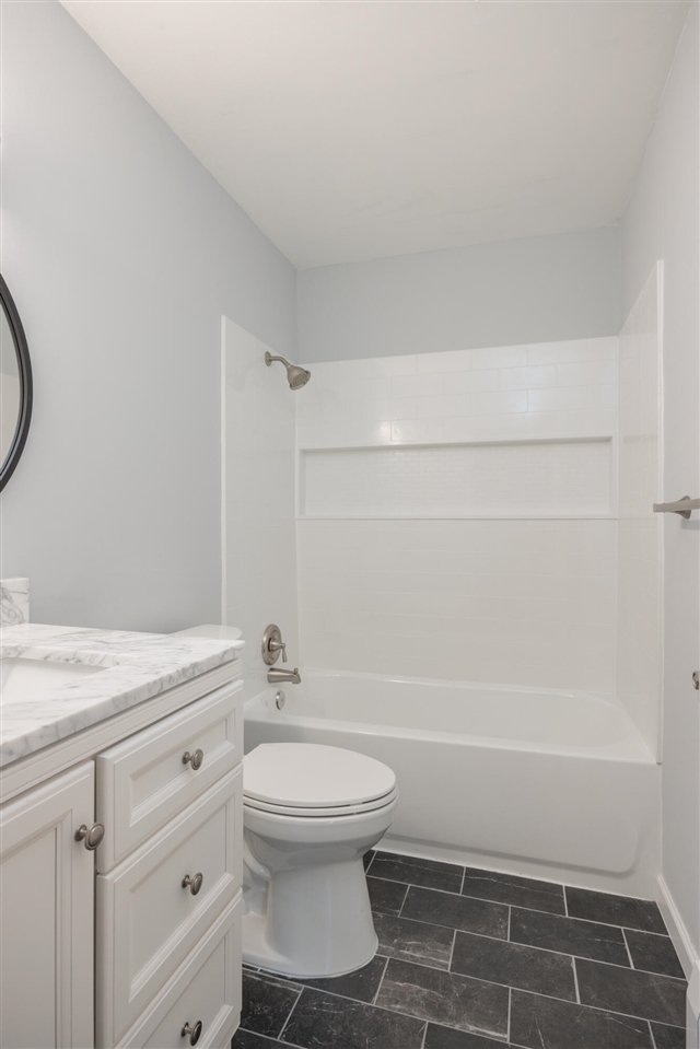 810 Plate Street, Unit : 206 / BLDG: 206 Rochester, MI 48307 - Photo 10 of 14